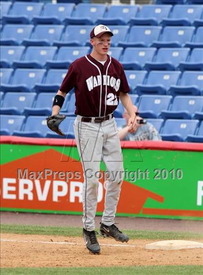 Thumbnail 3 in Tonawanda vs. Westhill (NYSPHSAA Class B Semifinal) photogallery.