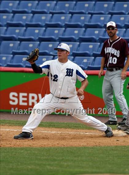 Thumbnail 2 in Tonawanda vs. Westhill (NYSPHSAA Class B Semifinal) photogallery.