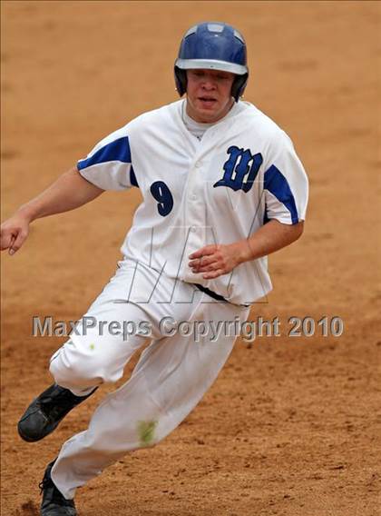 Thumbnail 3 in Tonawanda vs. Westhill (NYSPHSAA Class B Semifinal) photogallery.