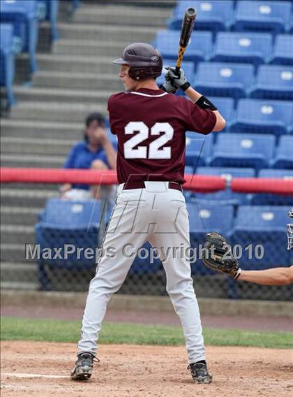 Thumbnail 3 in Tonawanda vs. Westhill (NYSPHSAA Class B Semifinal) photogallery.