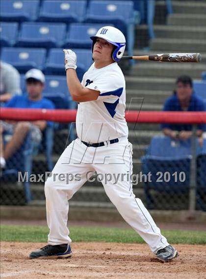Thumbnail 2 in Tonawanda vs. Westhill (NYSPHSAA Class B Semifinal) photogallery.