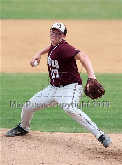 Thumbnail 2 in Tonawanda vs. Westhill (NYSPHSAA Class B Semifinal) photogallery.