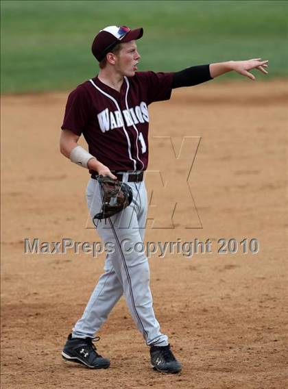Thumbnail 3 in Tonawanda vs. Westhill (NYSPHSAA Class B Semifinal) photogallery.