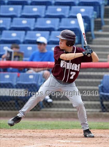 Thumbnail 1 in Tonawanda vs. Westhill (NYSPHSAA Class B Semifinal) photogallery.