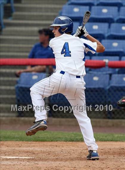 Thumbnail 3 in Tonawanda vs. Westhill (NYSPHSAA Class B Semifinal) photogallery.