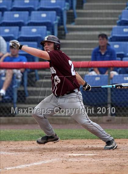 Thumbnail 1 in Tonawanda vs. Westhill (NYSPHSAA Class B Semifinal) photogallery.
