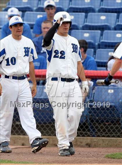 Thumbnail 2 in Tonawanda vs. Westhill (NYSPHSAA Class B Semifinal) photogallery.