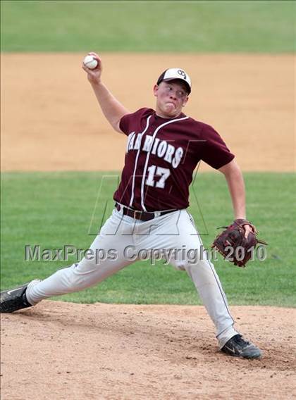Thumbnail 3 in Tonawanda vs. Westhill (NYSPHSAA Class B Semifinal) photogallery.