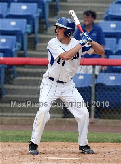 Thumbnail 1 in Tonawanda vs. Westhill (NYSPHSAA Class B Semifinal) photogallery.