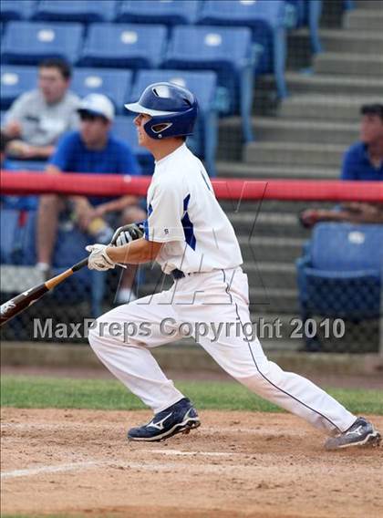 Thumbnail 2 in Tonawanda vs. Westhill (NYSPHSAA Class B Semifinal) photogallery.