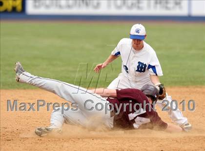 Thumbnail 3 in Tonawanda vs. Westhill (NYSPHSAA Class B Semifinal) photogallery.