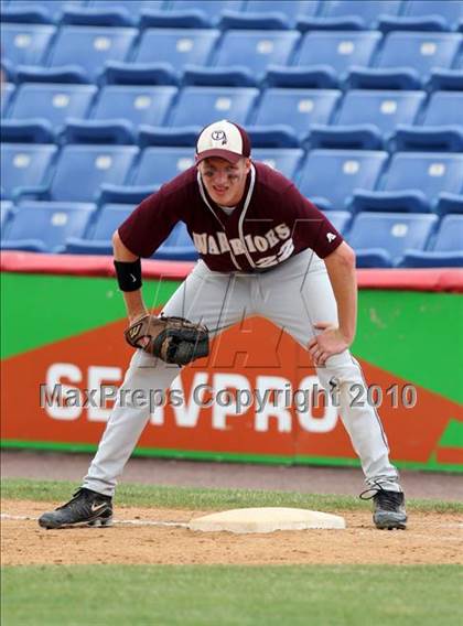Thumbnail 1 in Tonawanda vs. Westhill (NYSPHSAA Class B Semifinal) photogallery.