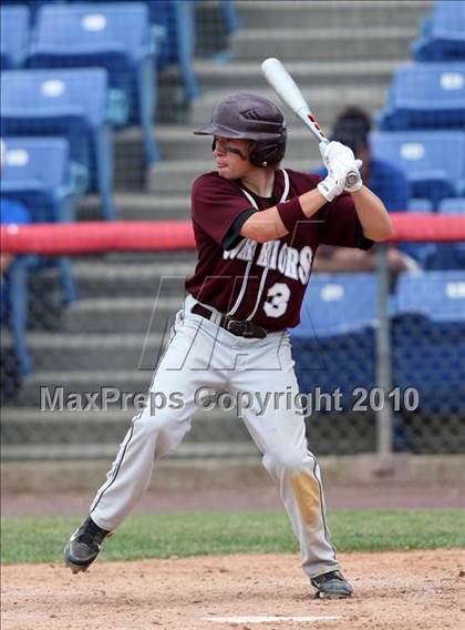Thumbnail 1 in Tonawanda vs. Westhill (NYSPHSAA Class B Semifinal) photogallery.