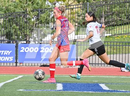 Thumbnail 3 in Bruce Randolf vs. Buena Vista (CHSAA 2A Round 1) photogallery.