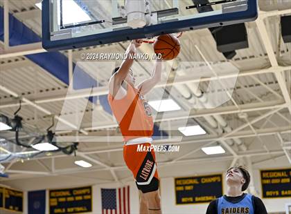 Thumbnail 3 in Shenandoah vs. Greater Latrobe (Raider Christmas Classic) photogallery.