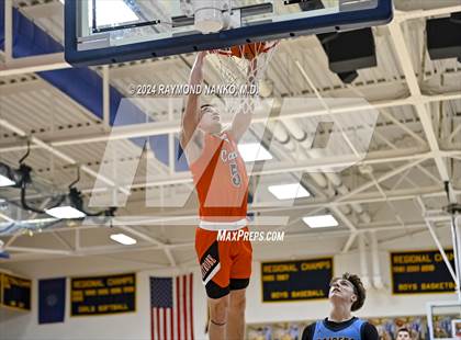 Thumbnail 2 in Shenandoah vs. Greater Latrobe (Raider Christmas Classic) photogallery.