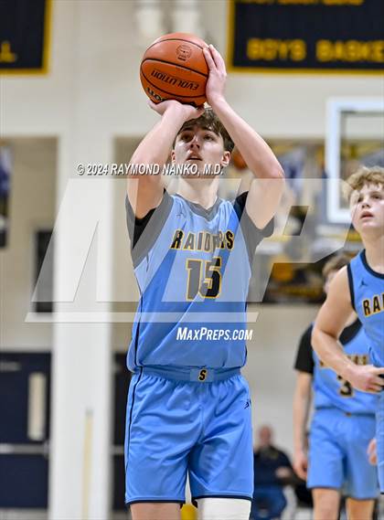 Thumbnail 3 in Shenandoah vs. Greater Latrobe (Raider Christmas Classic) photogallery.