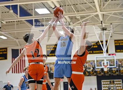 Thumbnail 3 in Shenandoah vs. Greater Latrobe (Raider Christmas Classic) photogallery.