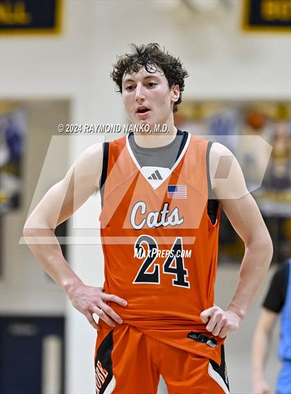 Thumbnail 1 in Shenandoah vs. Greater Latrobe (Raider Christmas Classic) photogallery.