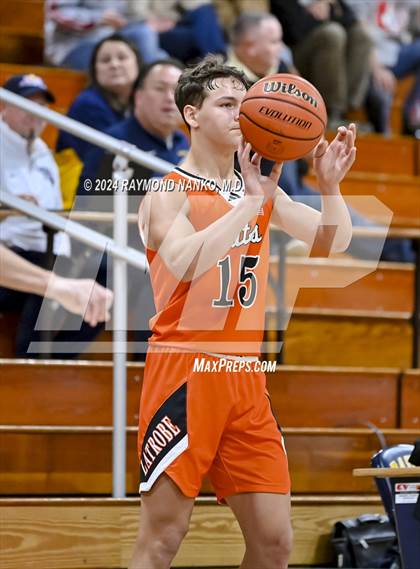 Thumbnail 3 in Shenandoah vs. Greater Latrobe (Raider Christmas Classic) photogallery.