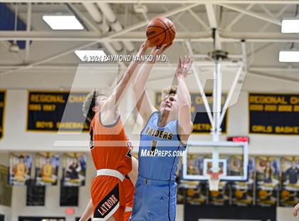 Thumbnail 3 in Shenandoah vs. Greater Latrobe (Raider Christmas Classic) photogallery.