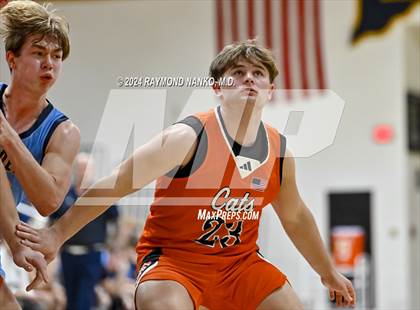 Thumbnail 2 in Shenandoah vs. Greater Latrobe (Raider Christmas Classic) photogallery.