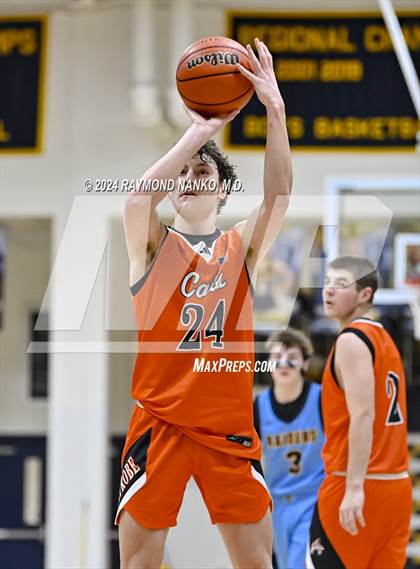Thumbnail 3 in Shenandoah vs. Greater Latrobe (Raider Christmas Classic) photogallery.