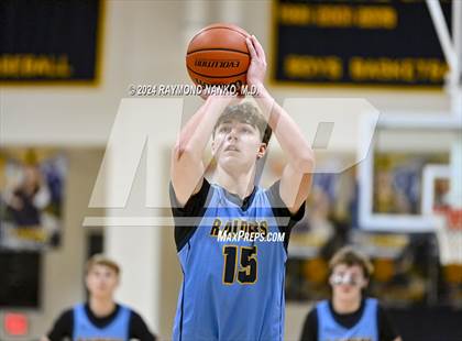 Thumbnail 1 in Shenandoah vs. Greater Latrobe (Raider Christmas Classic) photogallery.