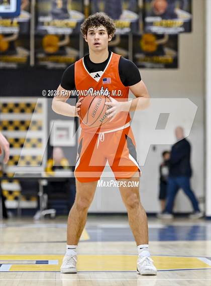 Thumbnail 2 in Shenandoah vs. Greater Latrobe (Raider Christmas Classic) photogallery.