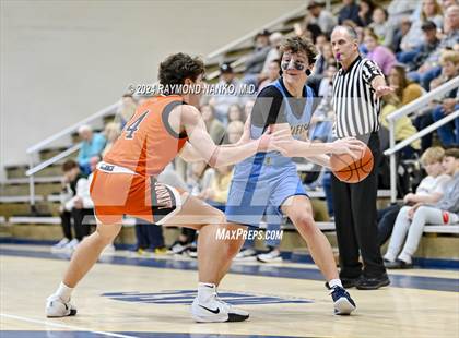 Thumbnail 2 in Shenandoah vs. Greater Latrobe (Raider Christmas Classic) photogallery.