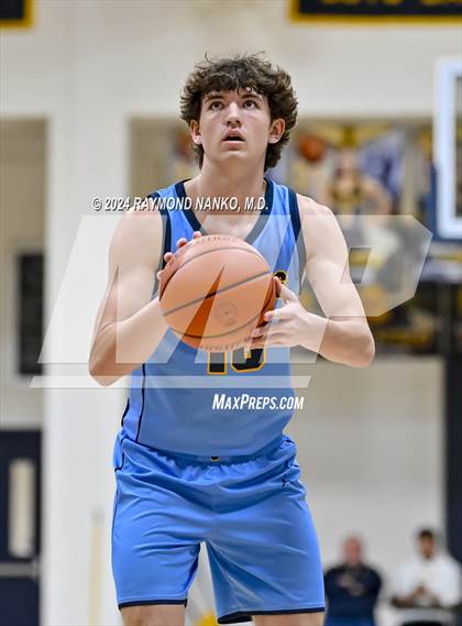 Thumbnail 2 in Shenandoah vs. Greater Latrobe (Raider Christmas Classic) photogallery.