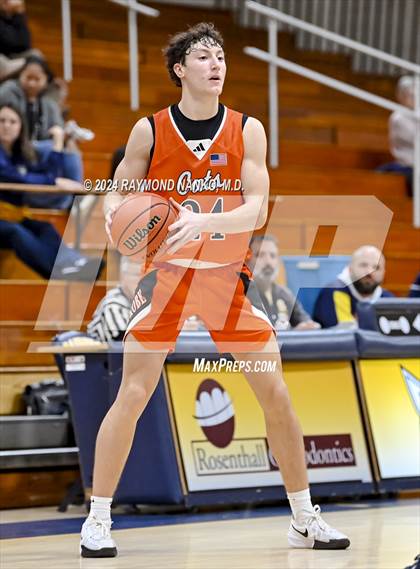 Thumbnail 1 in Shenandoah vs. Greater Latrobe (Raider Christmas Classic) photogallery.