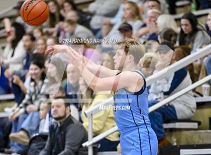 Thumbnail 1 in Shenandoah vs. Greater Latrobe (Raider Christmas Classic) photogallery.