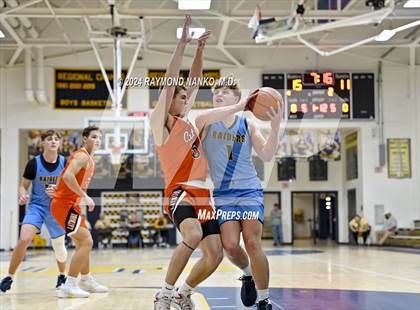 Thumbnail 1 in Shenandoah vs. Greater Latrobe (Raider Christmas Classic) photogallery.