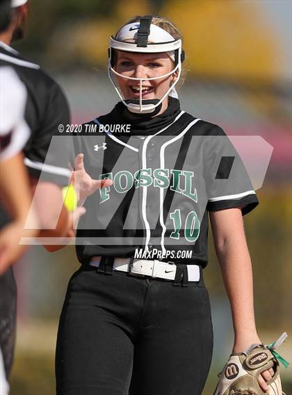 Thumbnail 2 in Cherokee Trail vs. Fossil Ridge (CHSAA 5A Championship) photogallery.