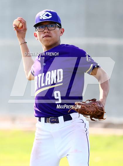 Thumbnail 1 in Kirtland Central vs. Cherry Creek (Coach Bob National Invitational) photogallery.