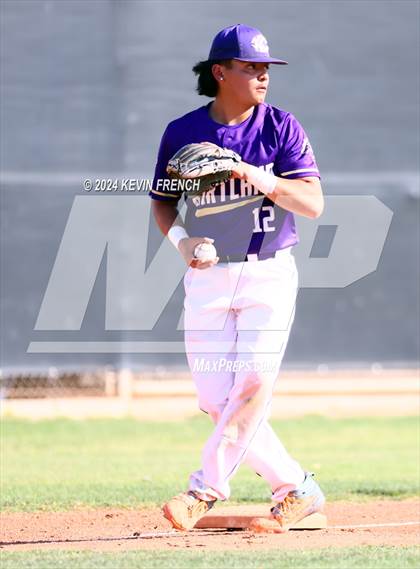 Thumbnail 3 in Kirtland Central vs. Cherry Creek (Coach Bob National Invitational) photogallery.