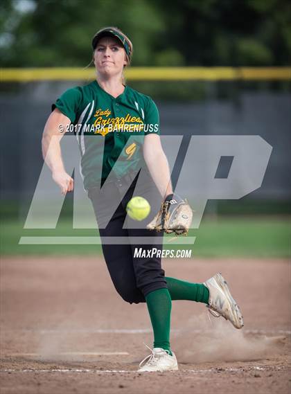 Thumbnail 3 in Escalon vs. Mariposa County (CIF SJS D5 Final) photogallery.