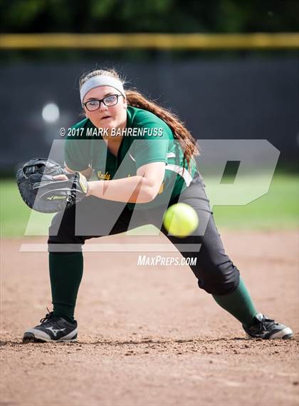 Thumbnail 1 in Escalon vs. Mariposa County (CIF SJS D5 Final) photogallery.