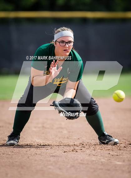 Thumbnail 1 in Escalon vs. Mariposa County (CIF SJS D5 Final) photogallery.
