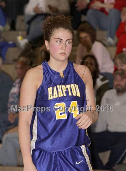 Thumbnail 2 in Hampton vs. St. Marys (PIAA Class AAA First Round) photogallery.