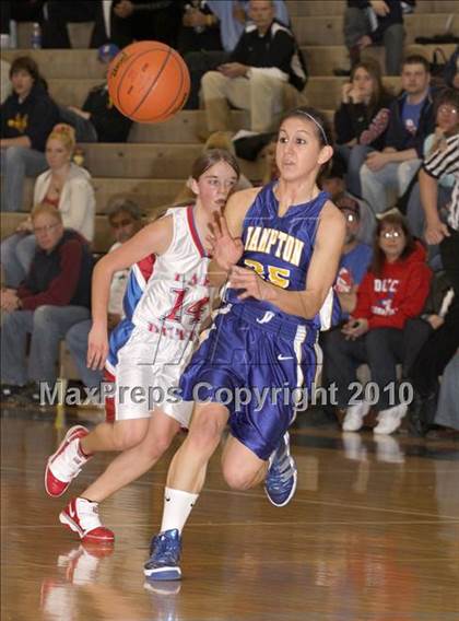 Thumbnail 1 in Hampton vs. St. Marys (PIAA Class AAA First Round) photogallery.