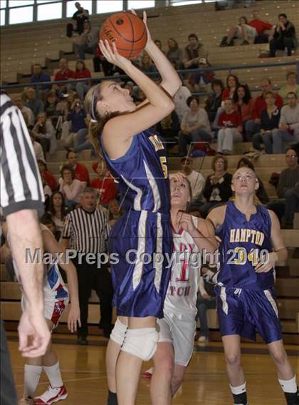 Thumbnail 2 in Hampton vs. St. Marys (PIAA Class AAA First Round) photogallery.