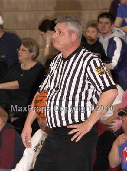 Thumbnail 2 in Hampton vs. St. Marys (PIAA Class AAA First Round) photogallery.