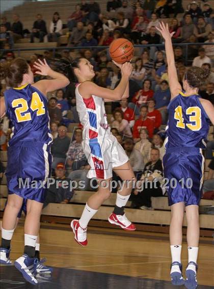 Thumbnail 1 in Hampton vs. St. Marys (PIAA Class AAA First Round) photogallery.