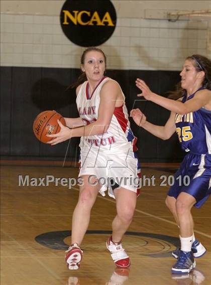 Thumbnail 3 in Hampton vs. St. Marys (PIAA Class AAA First Round) photogallery.