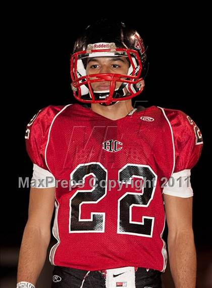 Thumbnail 1 in Holy Cross vs. Somerset (2011 Class 2A KHSAA Commonwealth Gridiron Bowl) photogallery.