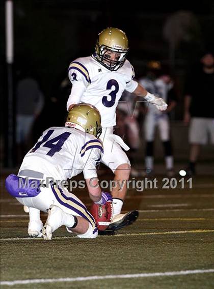 Thumbnail 3 in Holy Cross vs. Somerset (2011 Class 2A KHSAA Commonwealth Gridiron Bowl) photogallery.