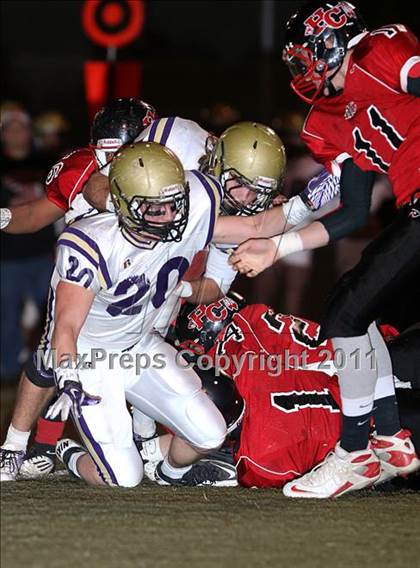 Thumbnail 1 in Holy Cross vs. Somerset (2011 Class 2A KHSAA Commonwealth Gridiron Bowl) photogallery.