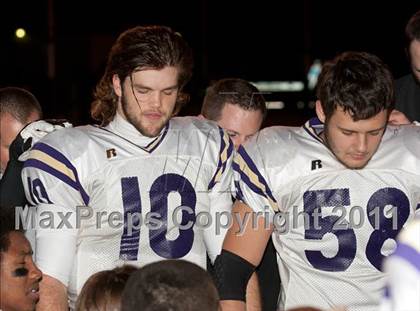 Thumbnail 1 in Holy Cross vs. Somerset (2011 Class 2A KHSAA Commonwealth Gridiron Bowl) photogallery.